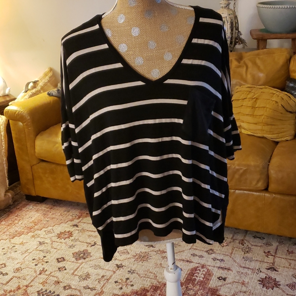 Karen Kane top